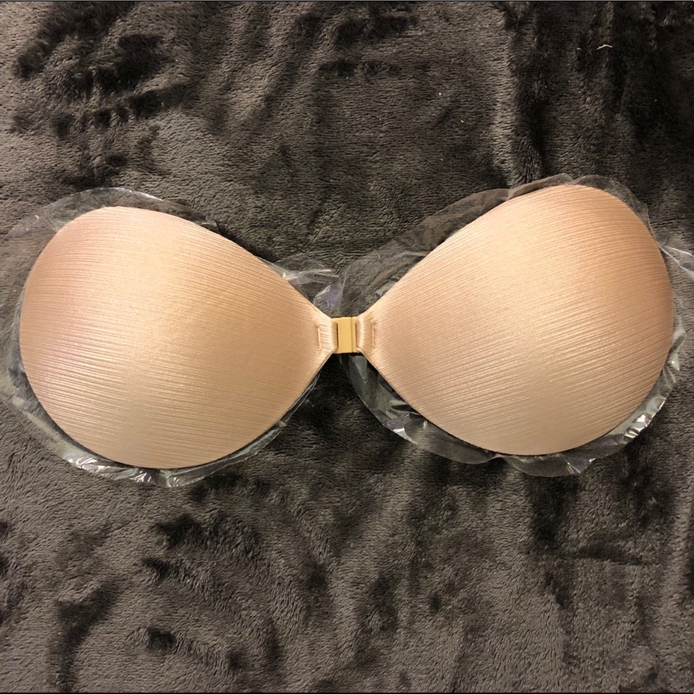 Strapless nude push-up bra